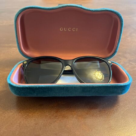 Gucci<br>Solglasögon